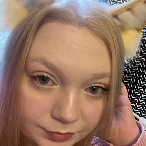 Lawrencia B. profile photo
