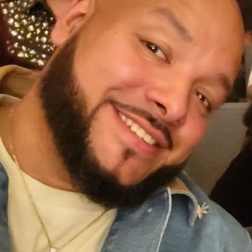Blue R. profile photo