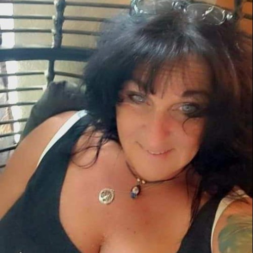 Leslie  M.