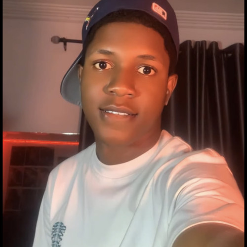 Cyrus  O. profile photo