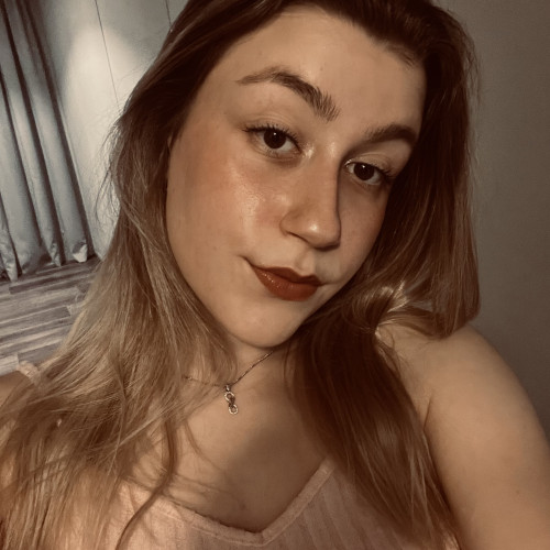 Mia K.