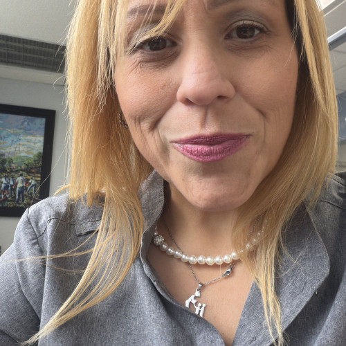 Raquel r. profile photo