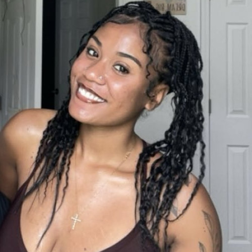 Yisneiri R. profile photo