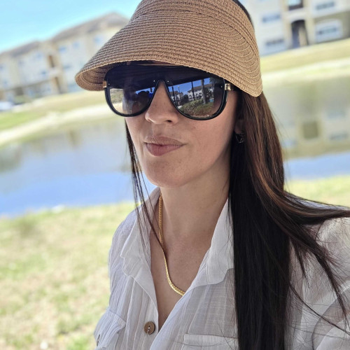 henly H. profile photo