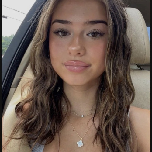 Chloe  J. profile photo