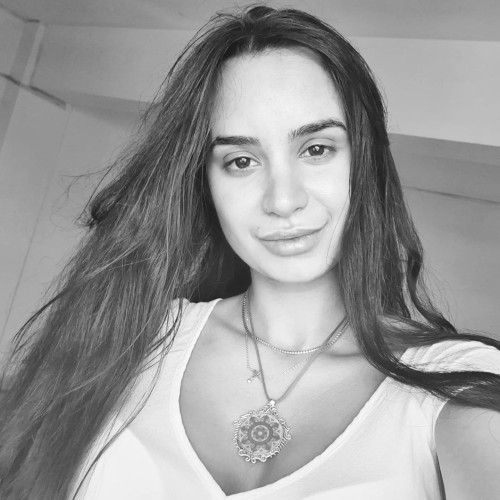 Ana I.