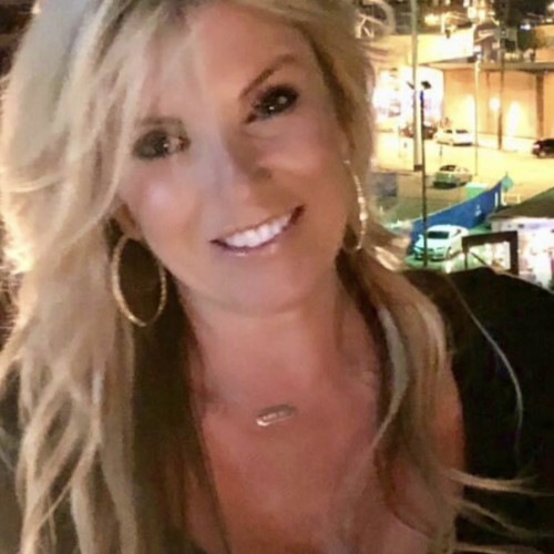 Melanie  M.