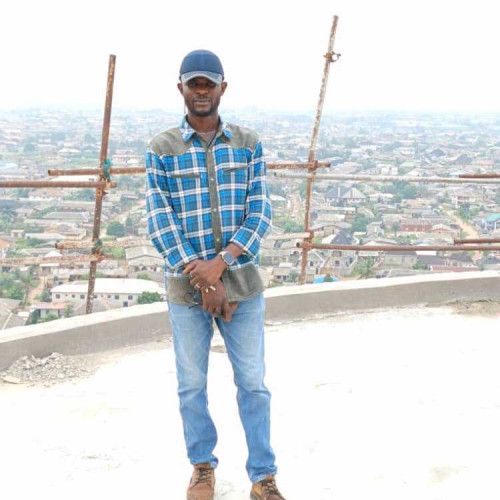 busuyi d. profile photo