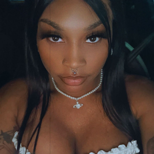 Yasmine N.