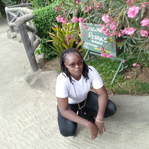 GLADYS N. profile photo