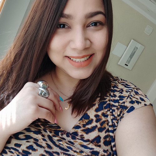 Julia V. profile photo