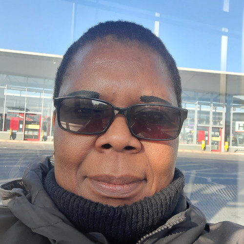 Evelyn  E. profile photo