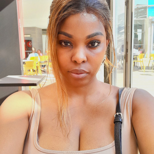 Dee P. profile photo
