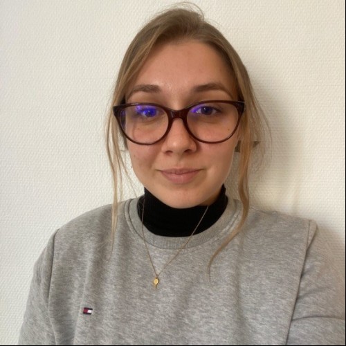 Chloé V.