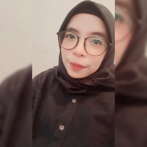 Vee F. profile photo