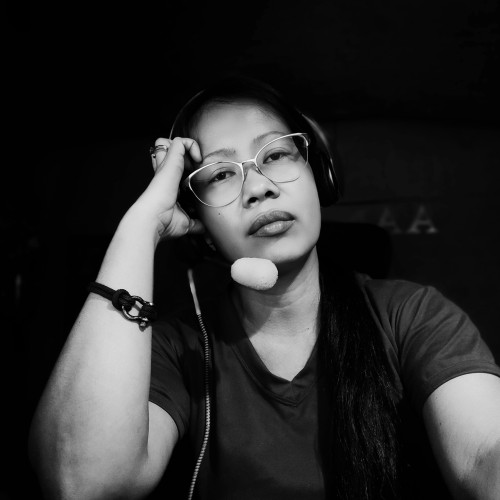 Roanne G.