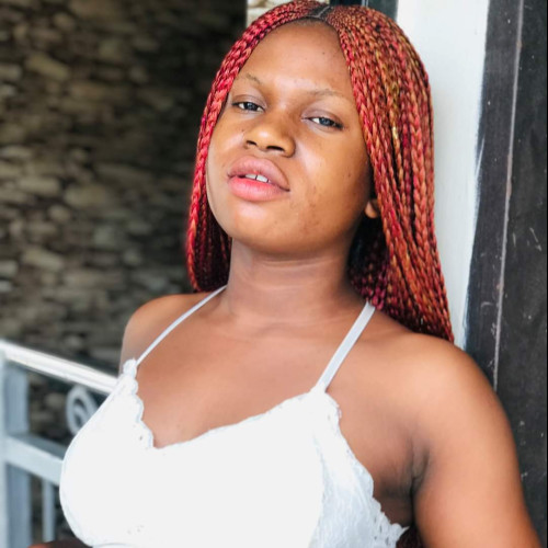 Vee L. profile photo