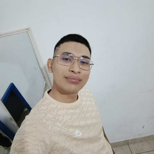 Fesar Andrés  L. profile photo
