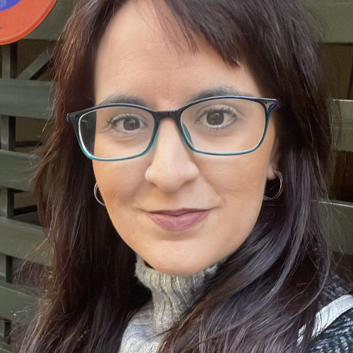 Mari F. profile photo