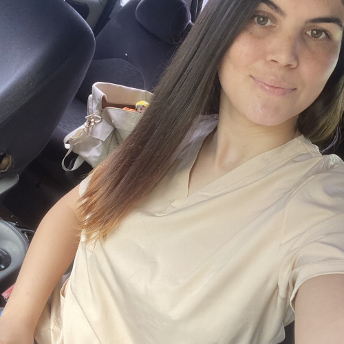 Iris J. profile photo