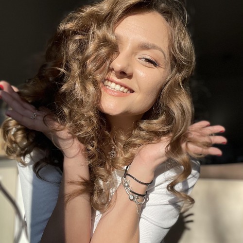 Ioana F.