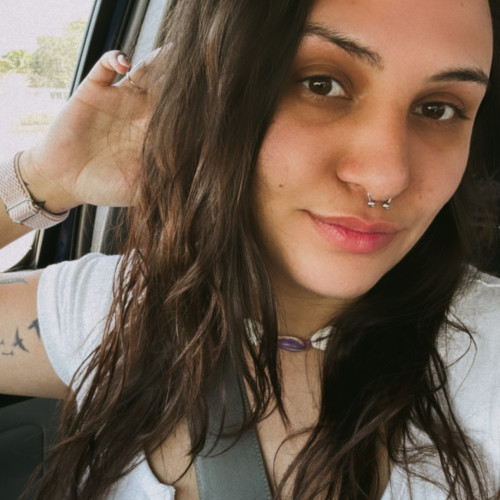 Alondra  R.