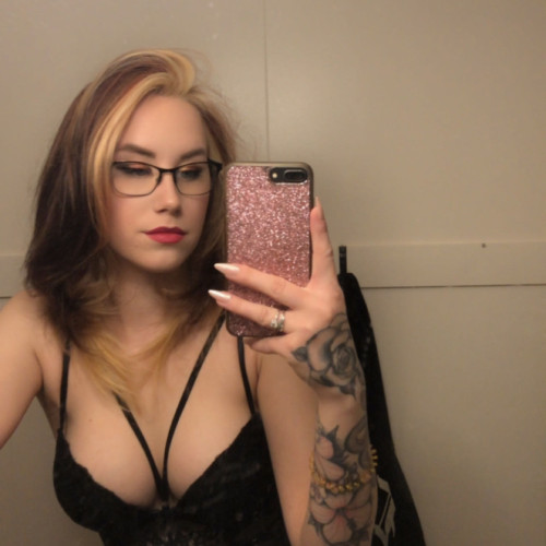 Rosa Angelika L. profile photo