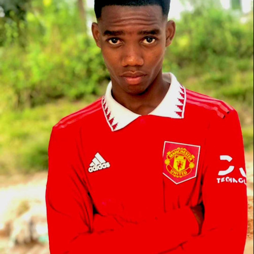 Junior E.