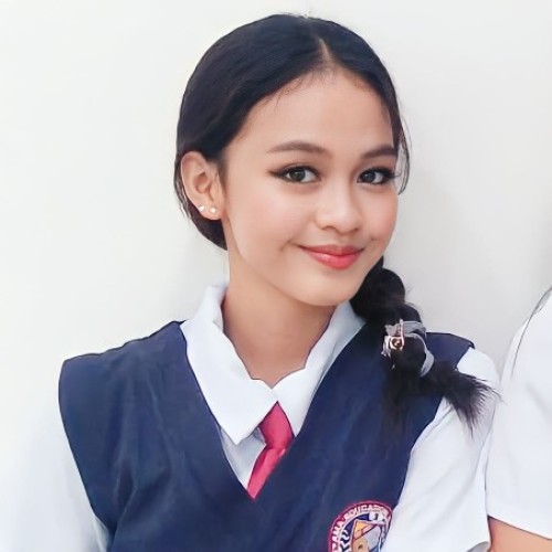 Lily G.