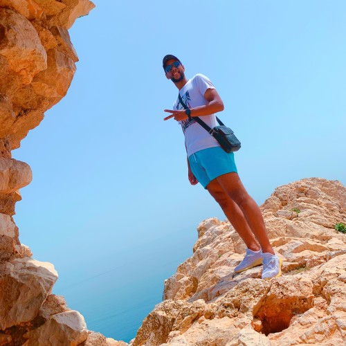 Yassine  A.