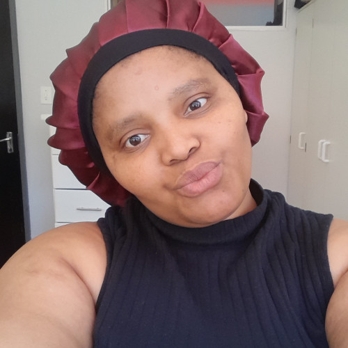 Fakazile   . profile photo