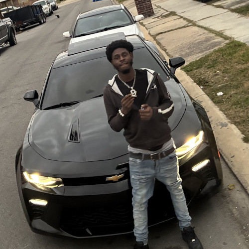 ytmfbuck y. profile photo