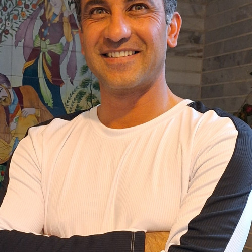 Mshiraz10  . profile photo