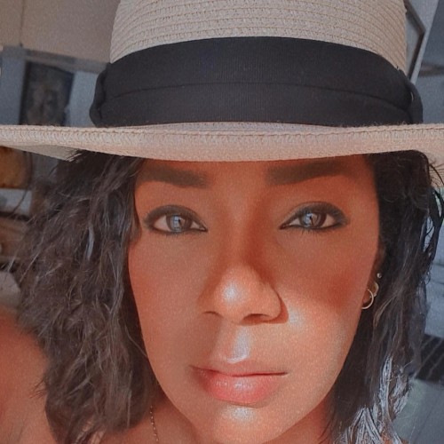 Isneyda E.