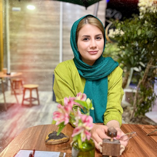Farnaz J.