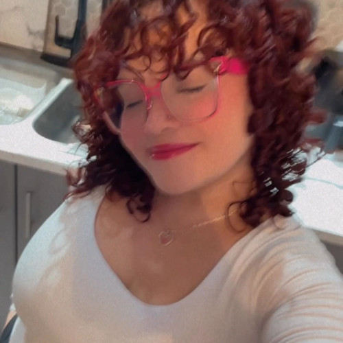 Paola O. profile photo