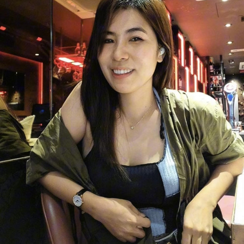 Jenny  . profile photo