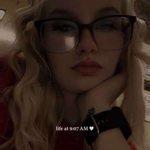 April R. profile photo