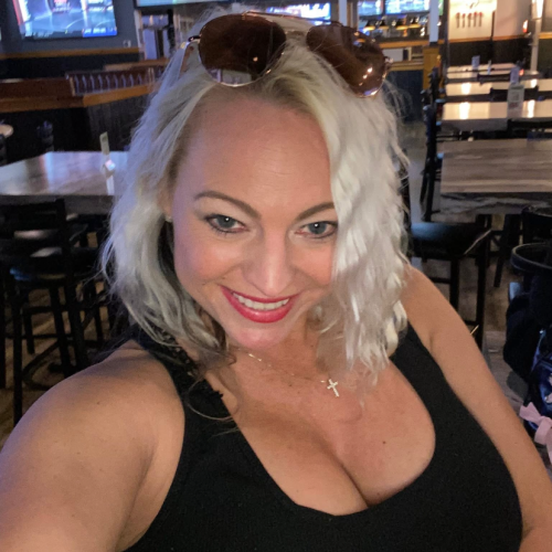 Debbie C. profile photo