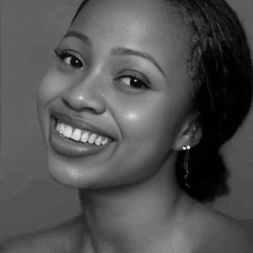 Esther O. profile photo