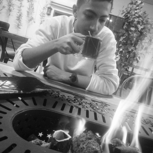 Benyamin  ب. profile photo