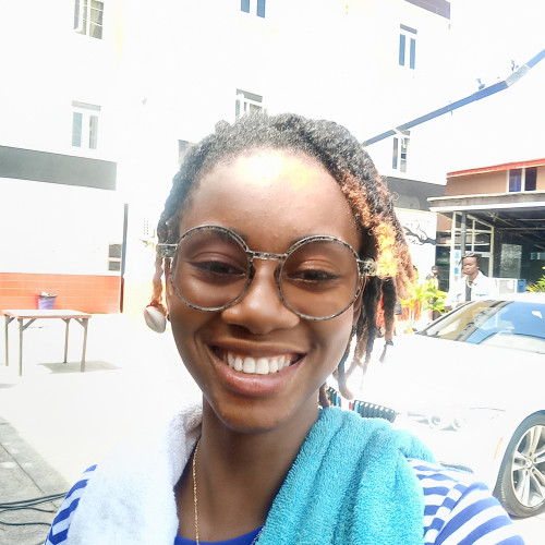 Vee  M. profile photo