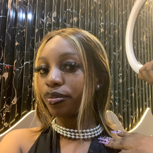 Faithrine  I. profile photo