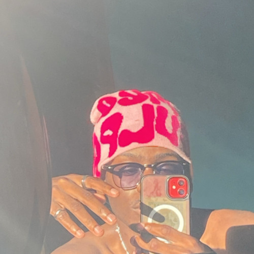 Kevoy D. profile photo