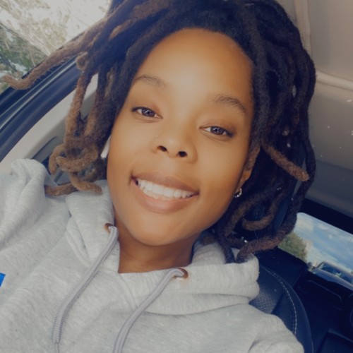 Niya G.