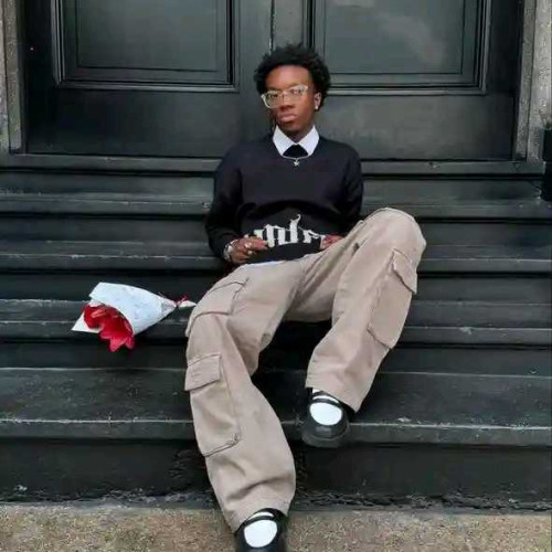 Young l. profile photo