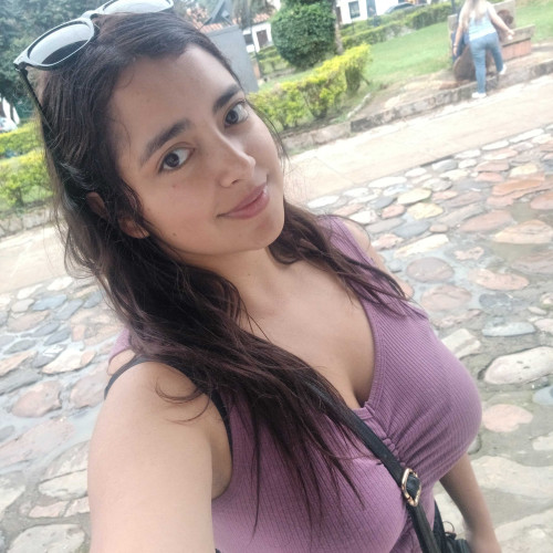 paula r.