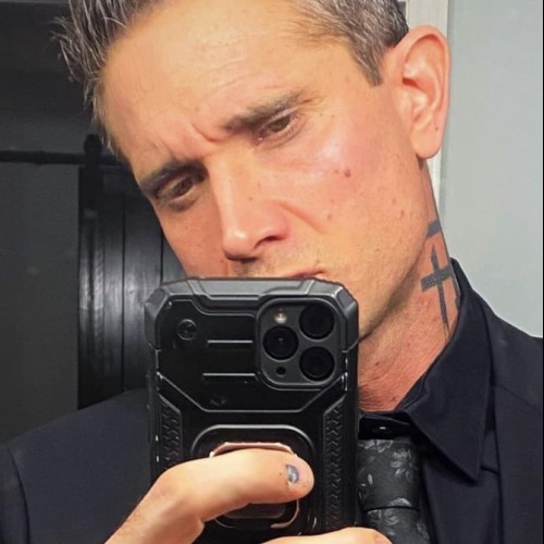 Bobby  R.