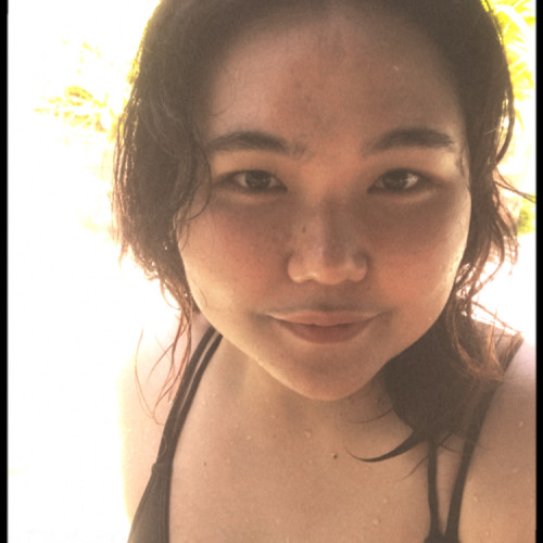 Nikky F.