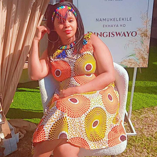 Nqobile b. profile photo